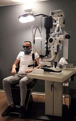 Jacques visit to the Pretoria Eye Instituite after 1st Operation.